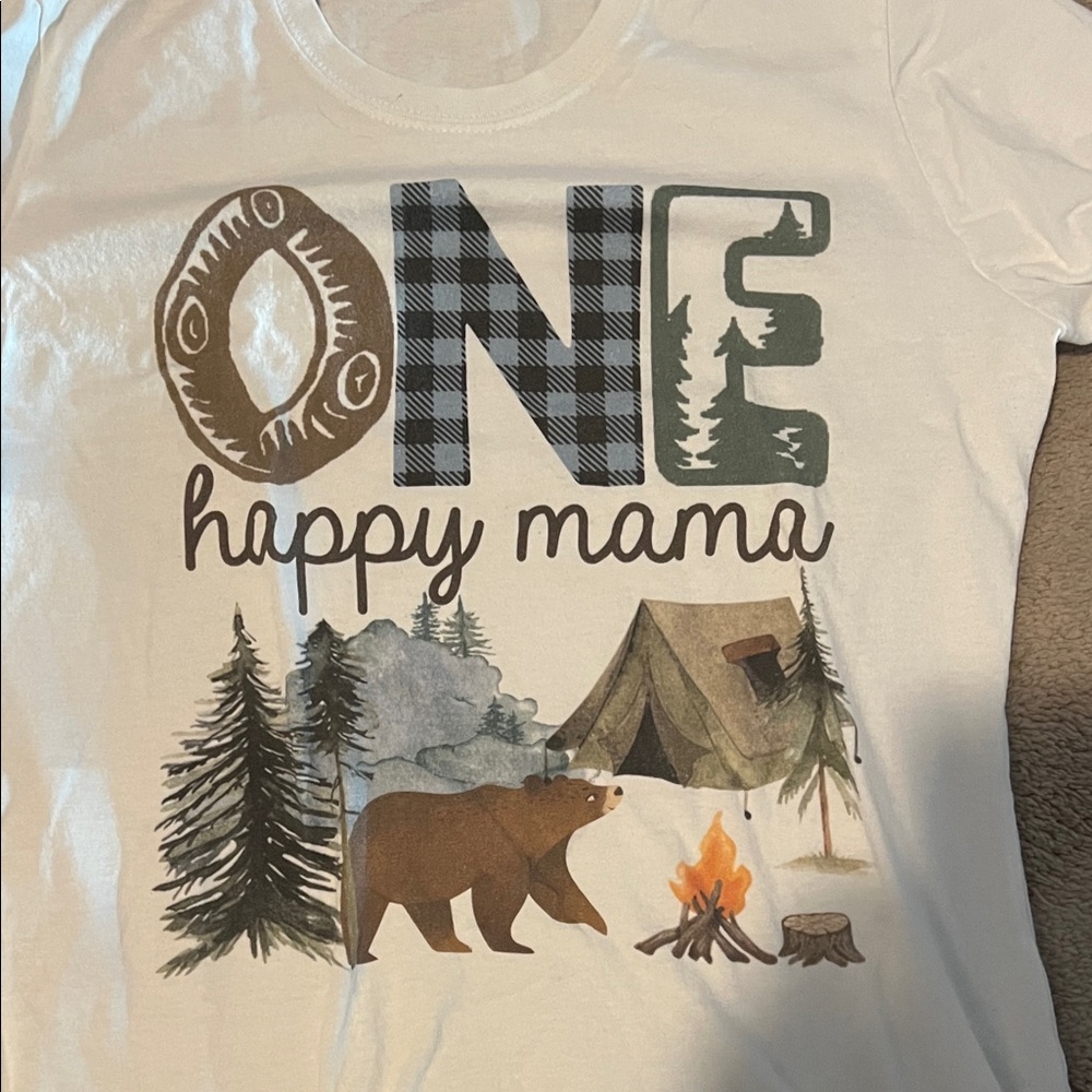 Port and Company Baby’s 1st Birthday Happy Mama Graphic LS Tee- size M, EUC